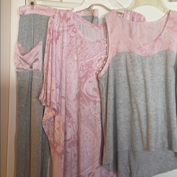 Jennifer Lopez pajama set